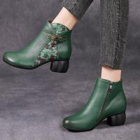 8101嫔妃丽人头层牛皮复古新中式圆头百搭粗跟舒适软面拼接印花简约女靴（空叶靴）