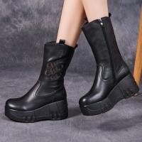 2301嫔妃丽人头层牛皮简约长靴刺绣厚底舒适复古妈妈增高小个子复古女鞋（几何靴）