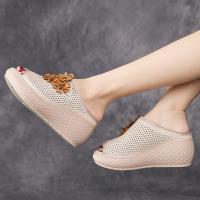 51866-2嫔妃丽人头层牛皮厚底学院风田园复古风舒适百搭特色花朵女士拖鞋（三文雏菊拖鞋 ）预售款