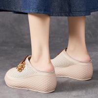 51866-2嫔妃丽人头层牛皮厚底学院风田园复古风舒适百搭特色花朵女士拖鞋（三文雏菊拖鞋 ）预售款