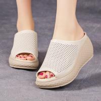 51866嫔妃丽人头层牛皮舒适厚底镂空坡跟简约时尚小个子增高女士凉拖鞋（小孔拖鞋）