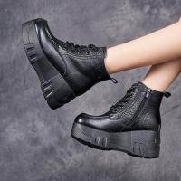 2677嫔妃丽人复古真皮时尚学院风民族文艺舒适百搭厚底女士短靴（裂纹靴）